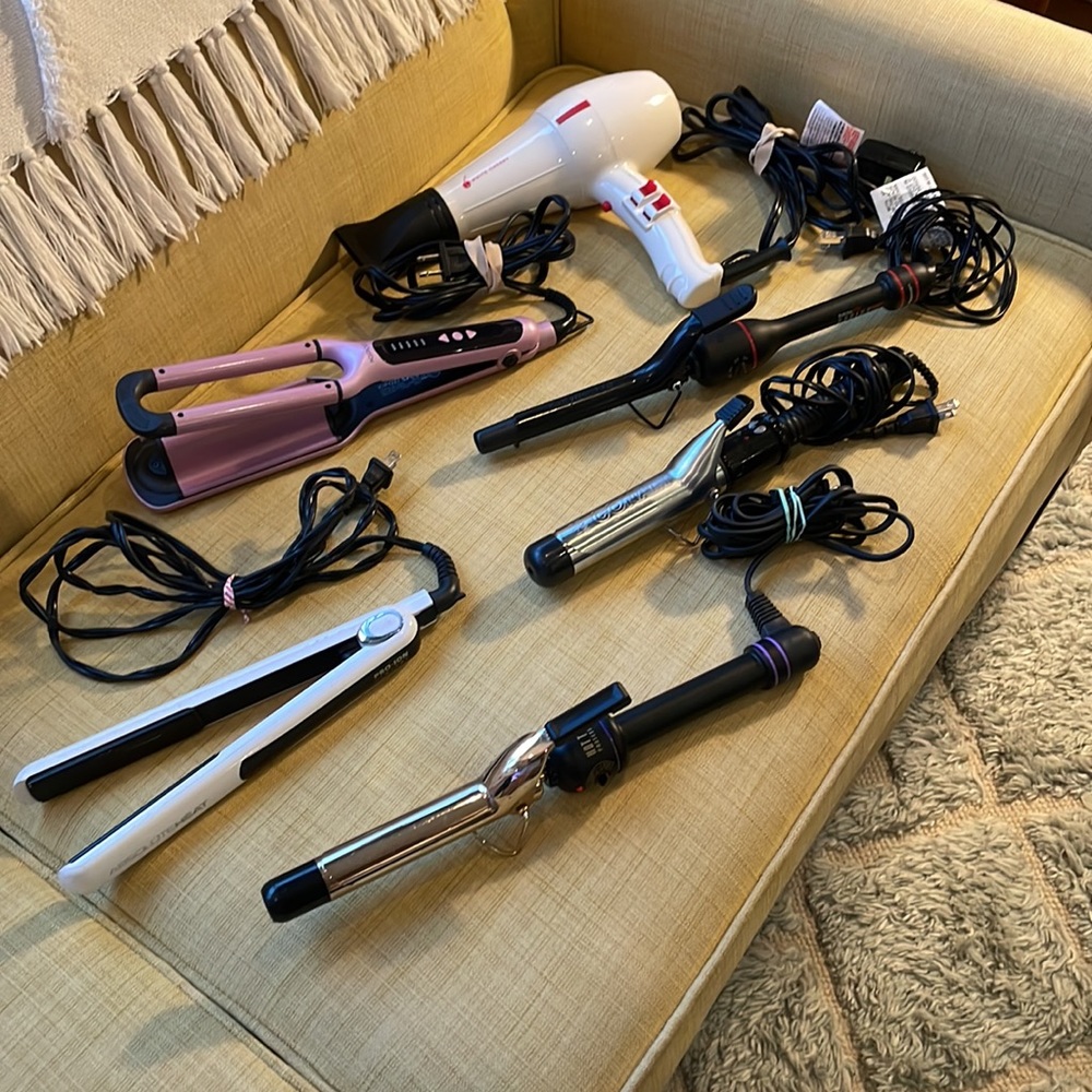 Great Condition! 6 Piece Bundle Of Hair Styling Tools!